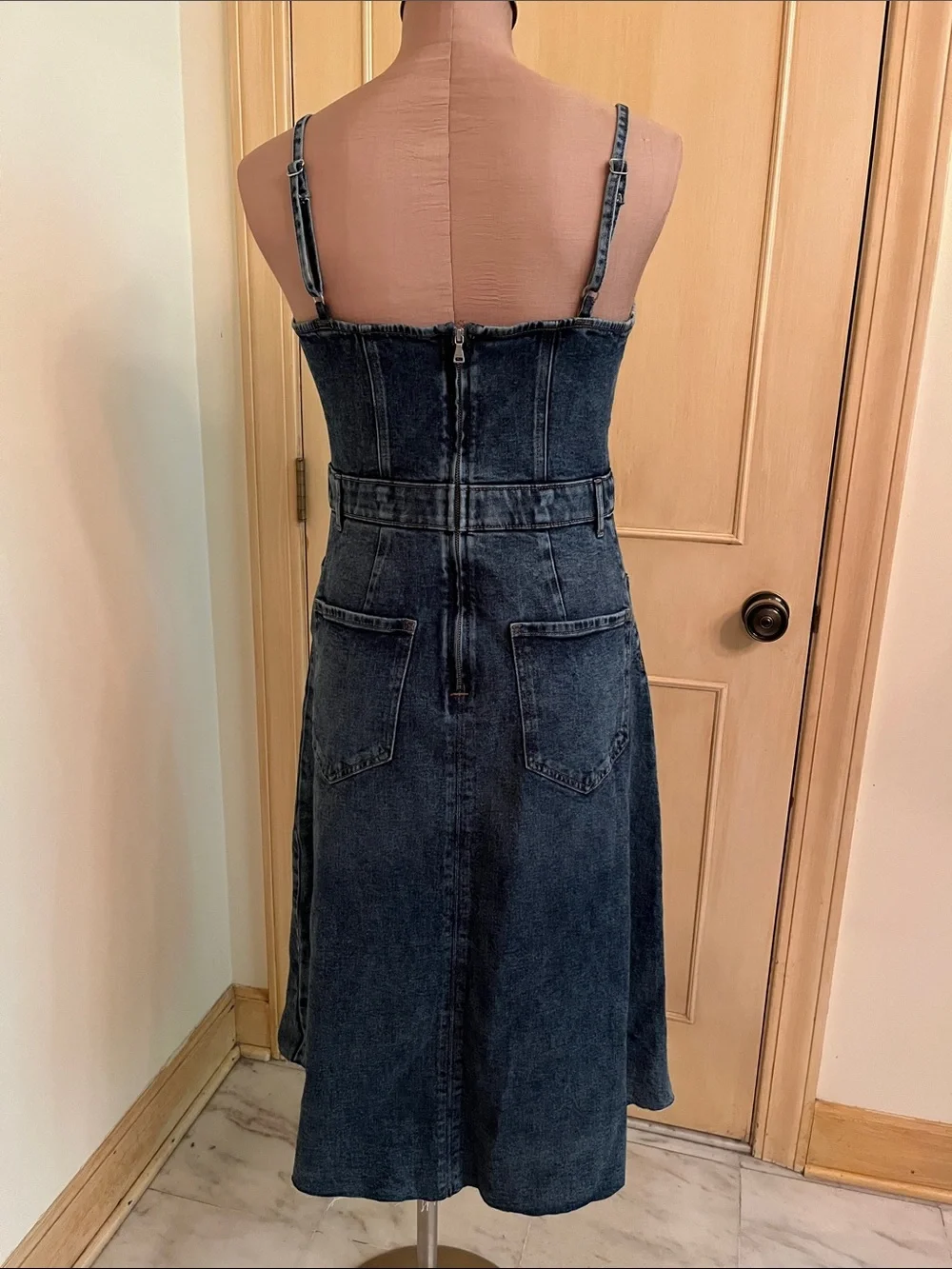 Express nwt 81